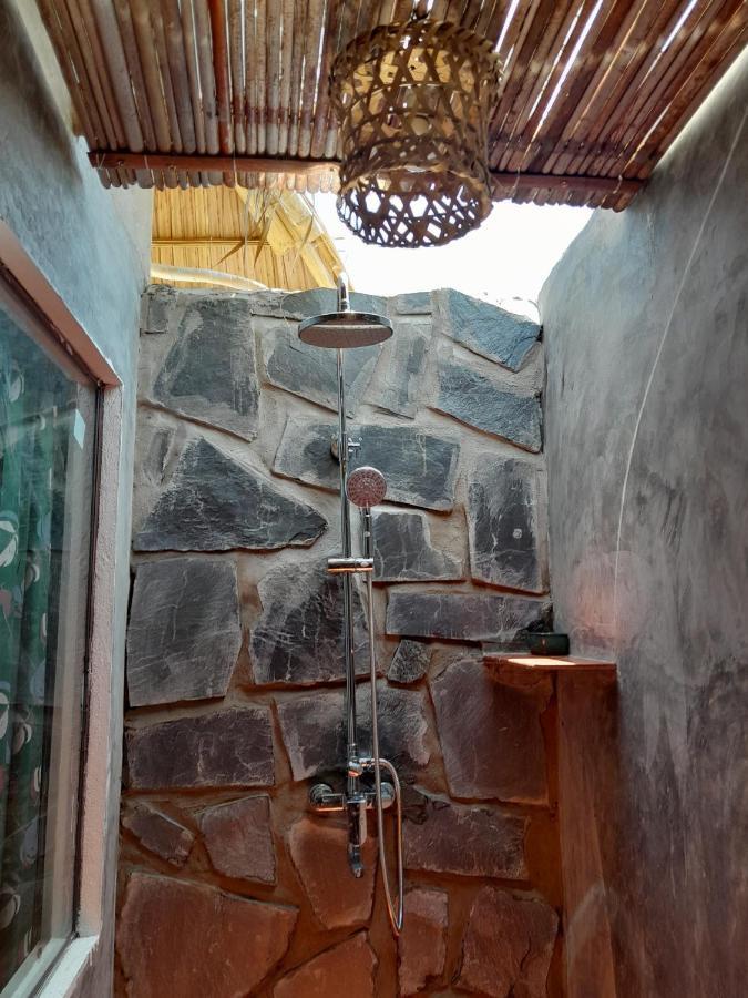 The Seaside Bungalow Hostel And Bar Хойан Экстерьер фото