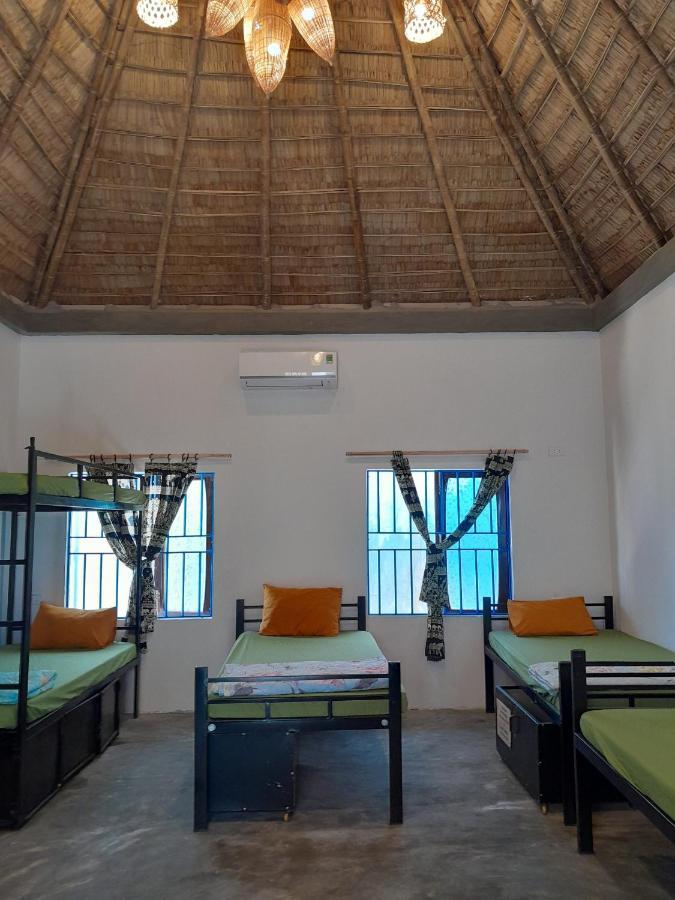 The Seaside Bungalow Hostel And Bar Хойан Экстерьер фото